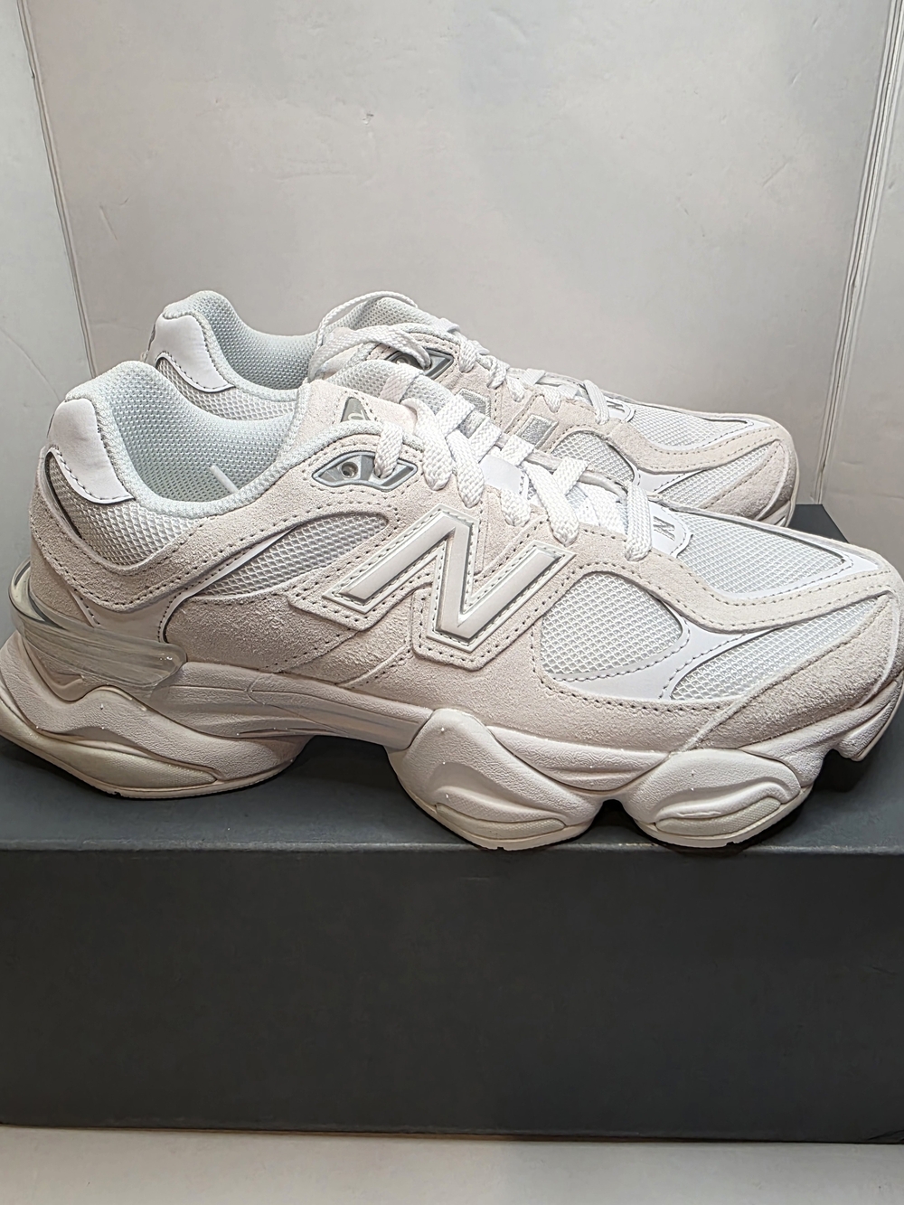 New Balance Women's White Cream 9060 Sneakers